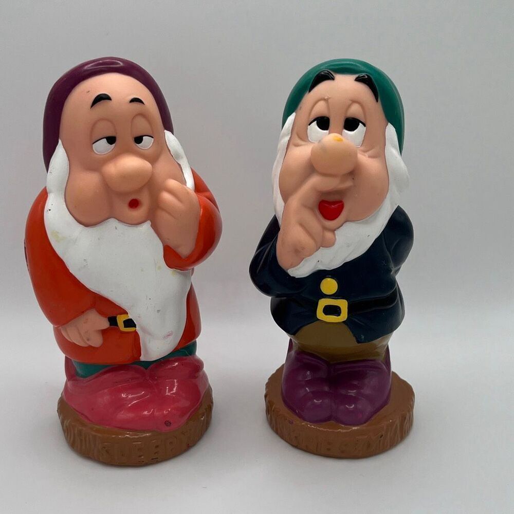 Vintage Snow White & The 7 Dwarfs Sneezy and Sleepy Rubber Squeaky 6” Toys Figur